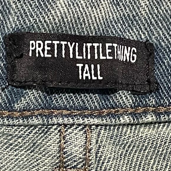 Pretty Little Thing Sz 6 Tall Vintage Wash High Waist Seam Detail 9.5” Leg Jeans - Picture 8 of 12